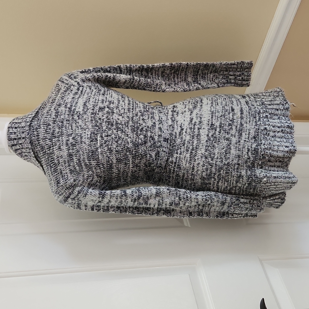 Cardigan - Picture 2 of 2